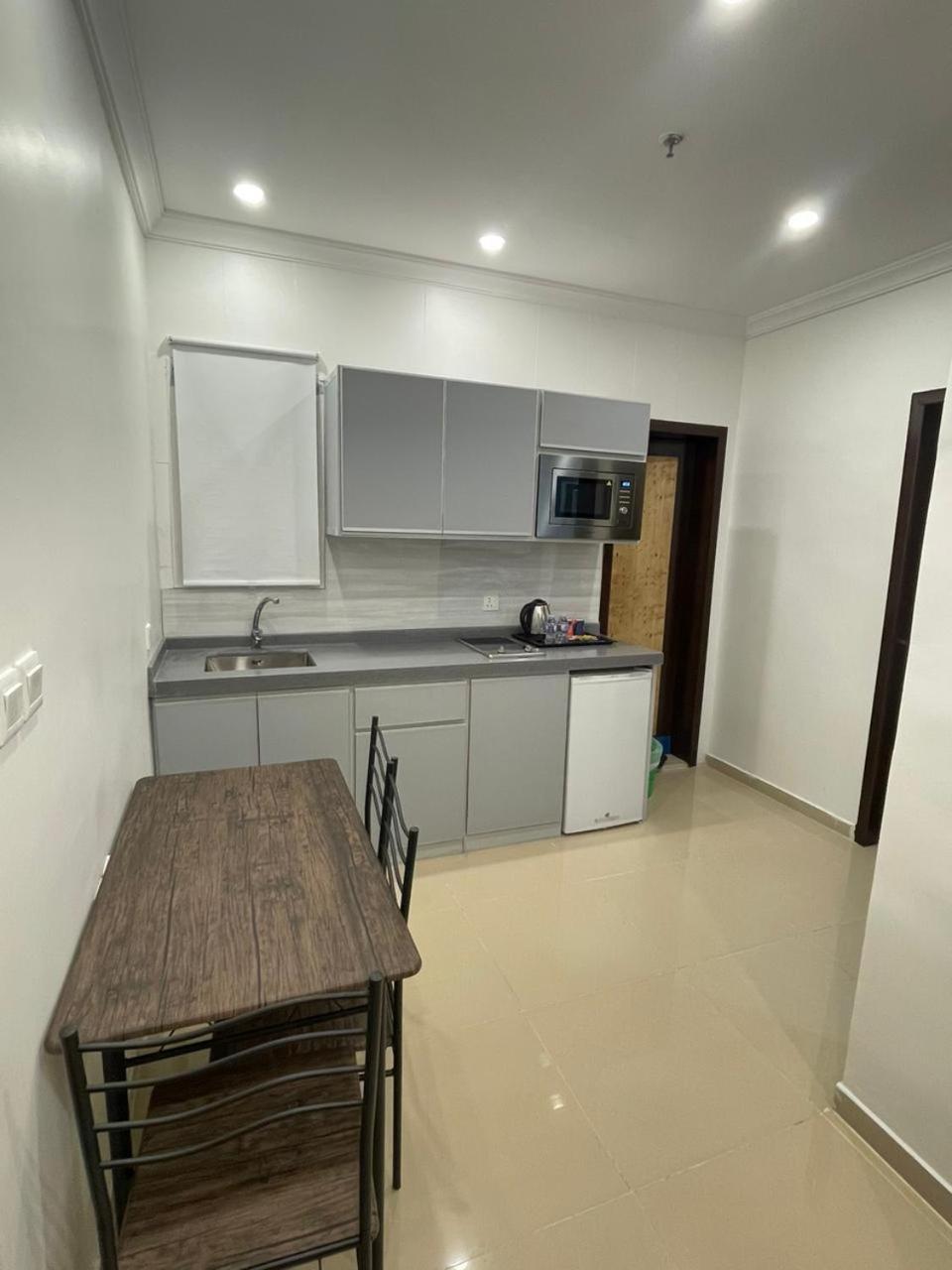 Al Manzil Almutmeez Aparthotel Jeddah Exterior photo